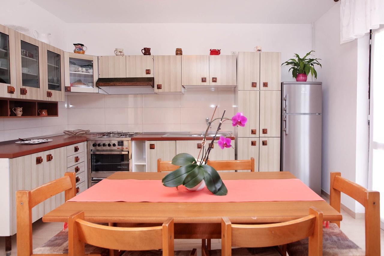 Apartments Patricia 班约勒 外观 照片