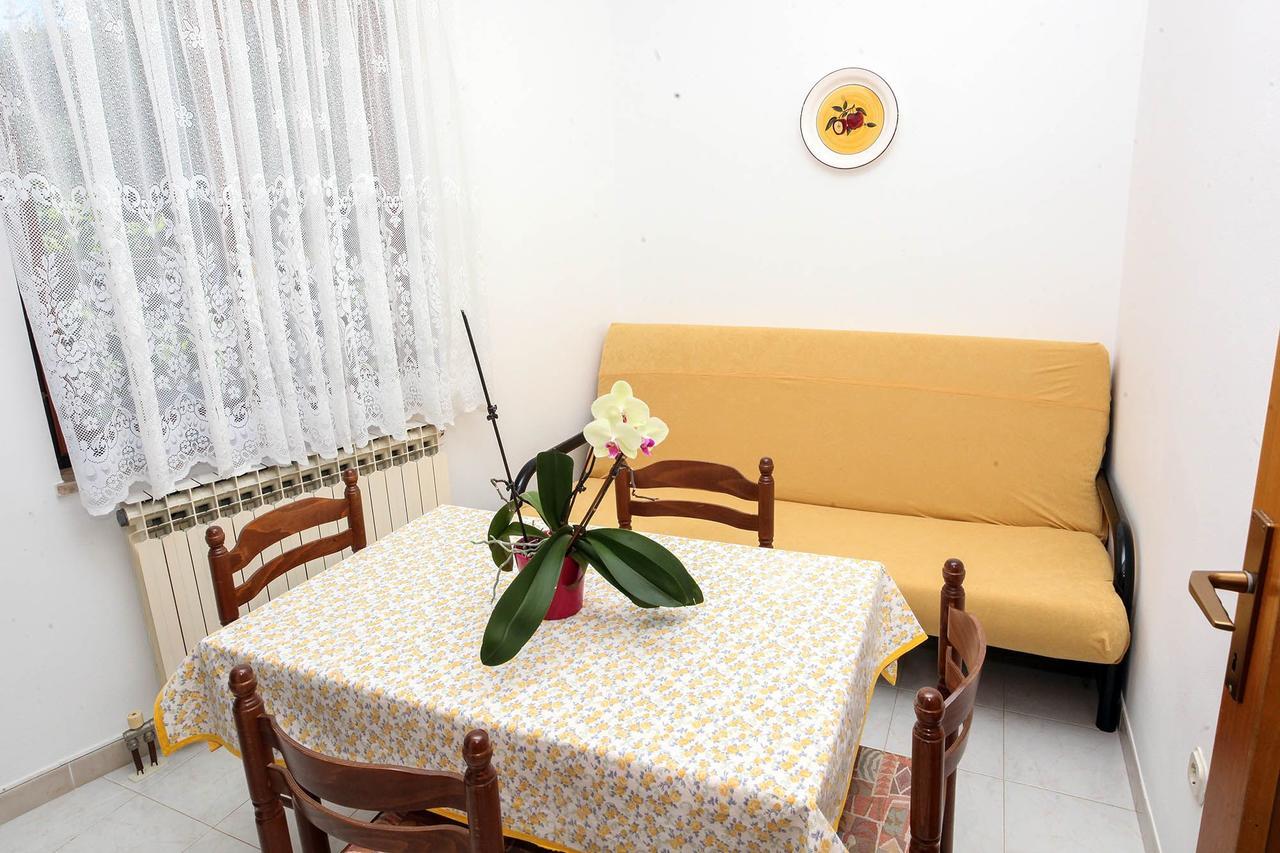 Apartments Patricia 班约勒 外观 照片